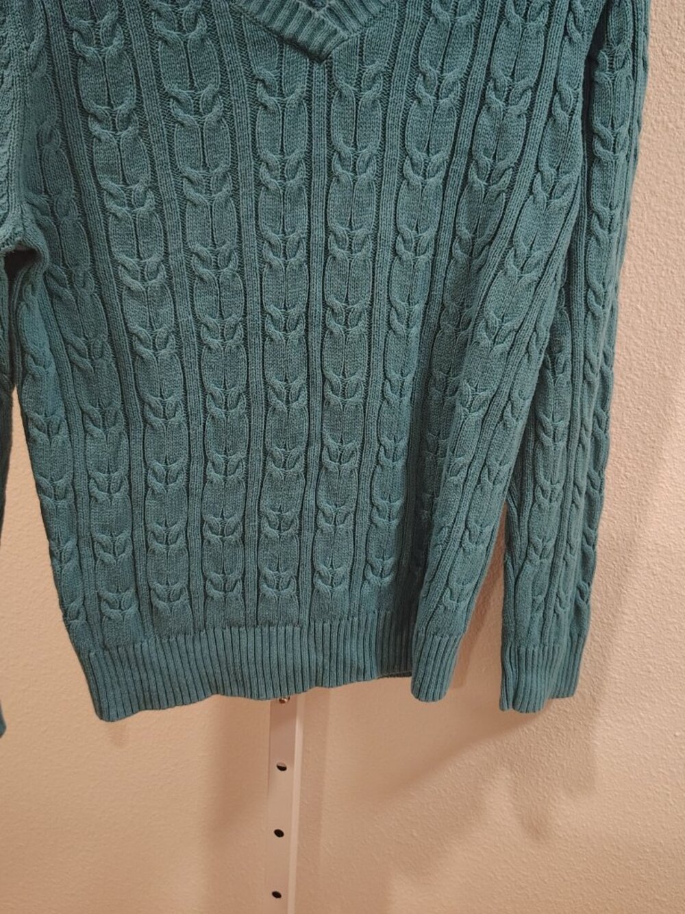 Croft & Barrow Women's Sweater Size Large V-Neck Cable Knit Long Sleeve - Picture 4 of 10